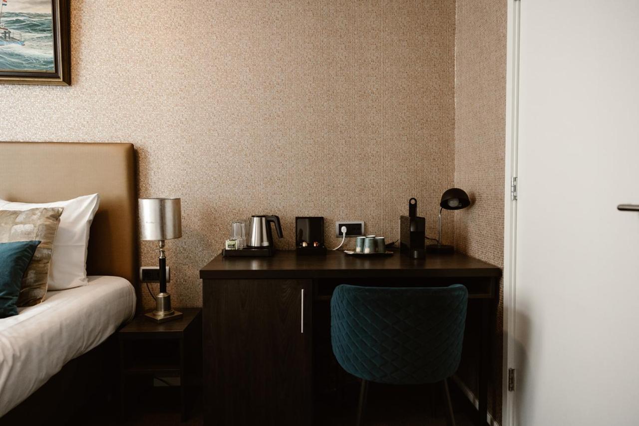 Hotel Amerika Hoek van Holland Exteriör bild